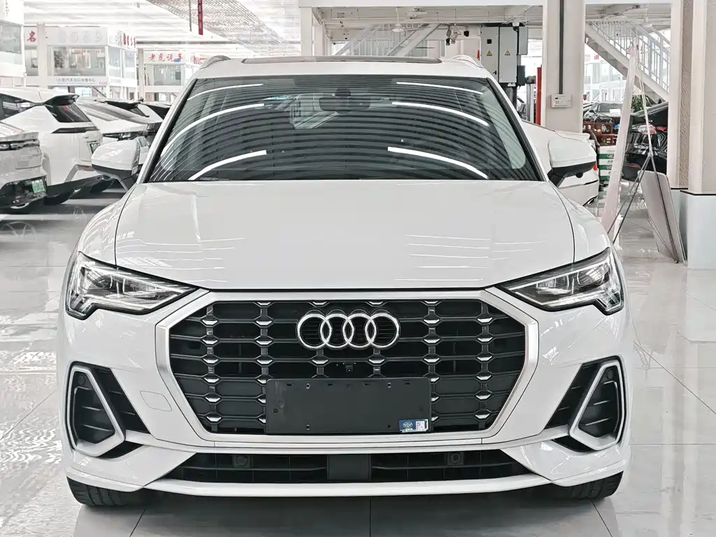 Audi Q3 2023