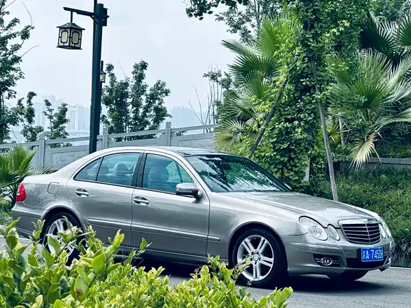 Mercedes-Benz E-Class 2008