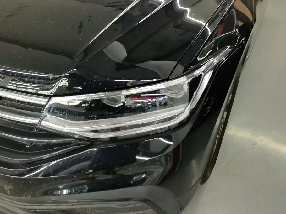 Volkswagen Tiguan L 2025