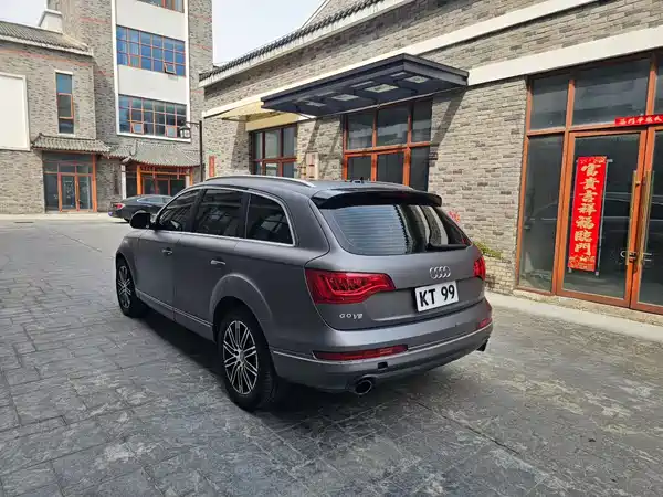Audi Q7 2011