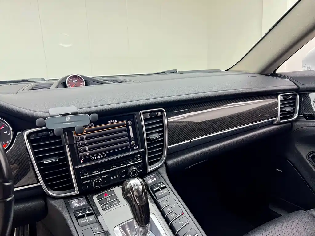 Porsche Panamera 2015 — фото 10