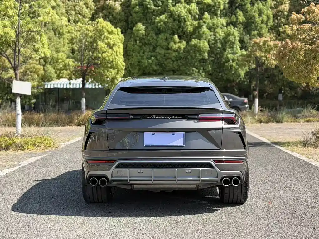 Lamborghini Urus 2021 — фото 4