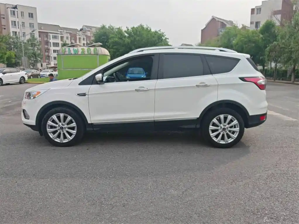 Ford Kuga 2017 — фото 2
