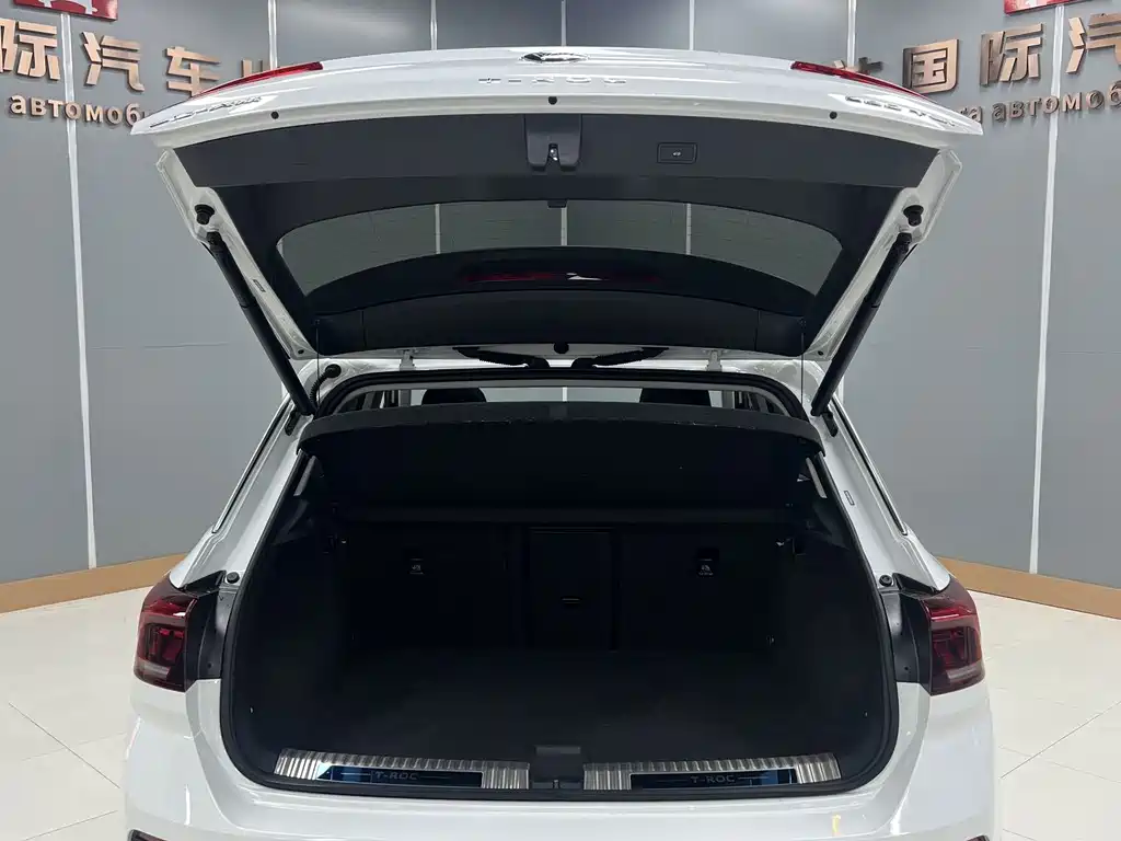 Volkswagen T-Roc 2022 — фото 12