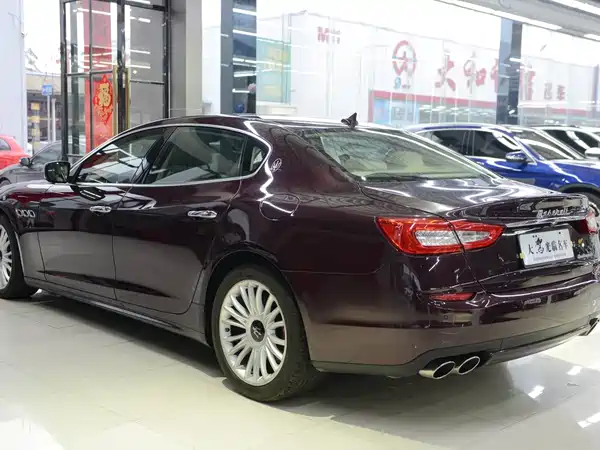 Maserati Quattroporte 2013