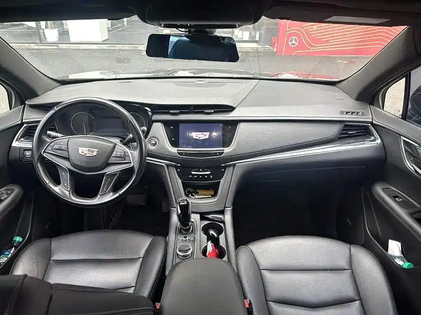 Cadillac XT5 2022 — фото 6