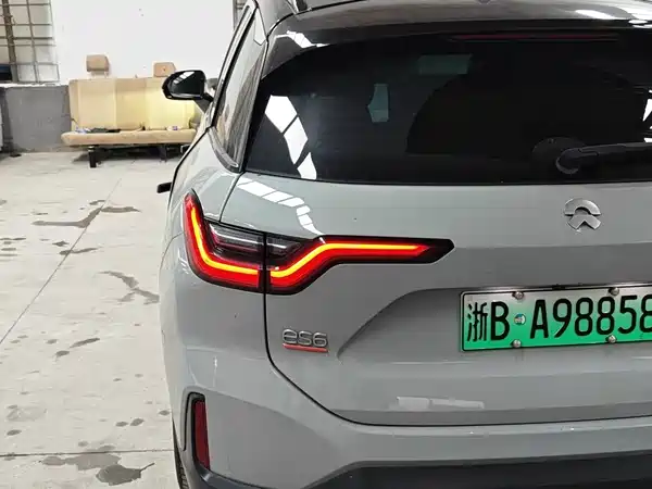 NIO ES6 2020