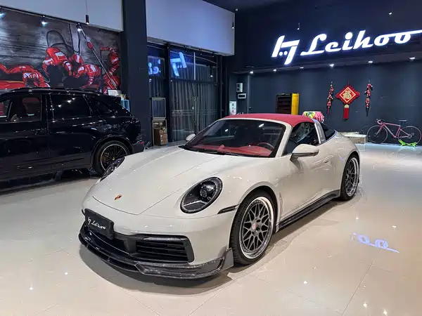 Porsche 911 2021