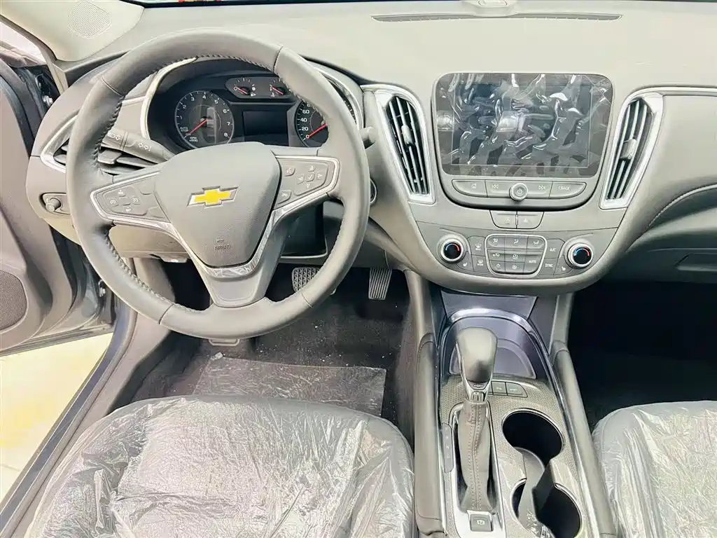 Chevrolet Malibu XL — фото 15