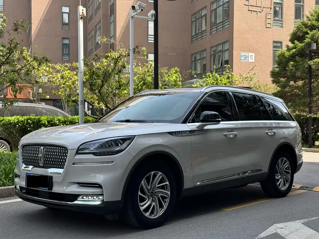 Lincoln Aviator 2020 — фото 1
