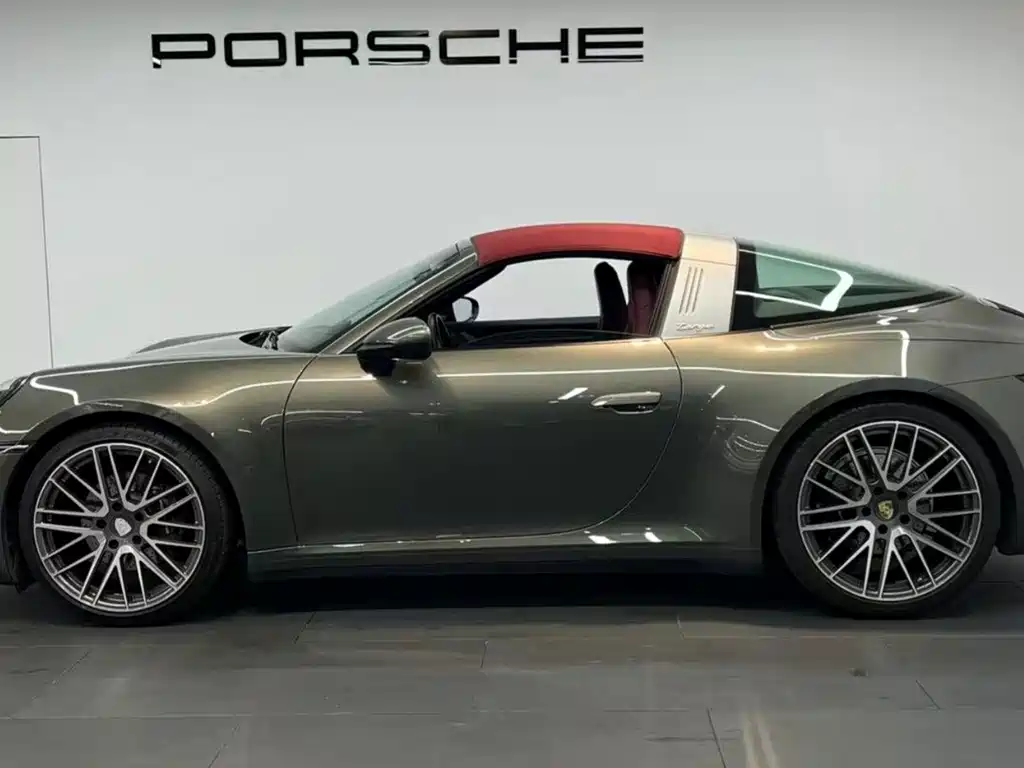 Porsche 911 2023 — фото 3