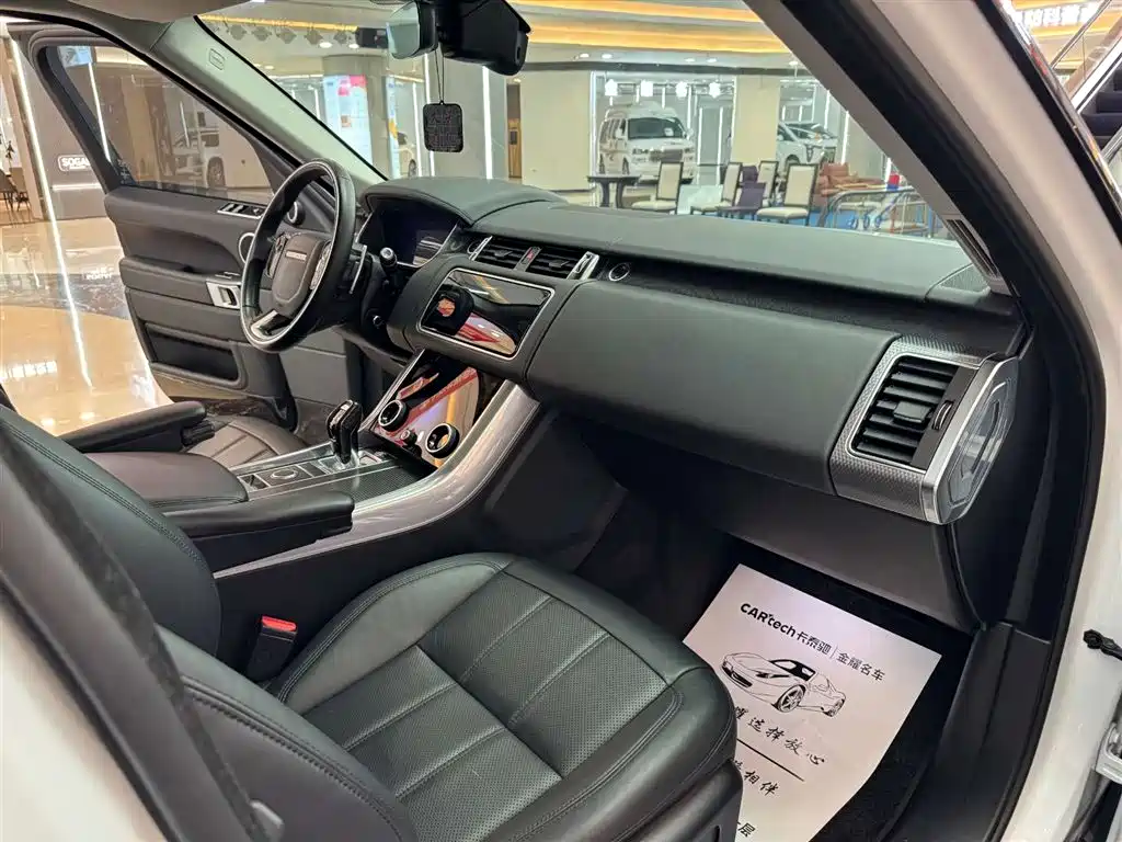 Land Rover Sport 2020 — фото 19