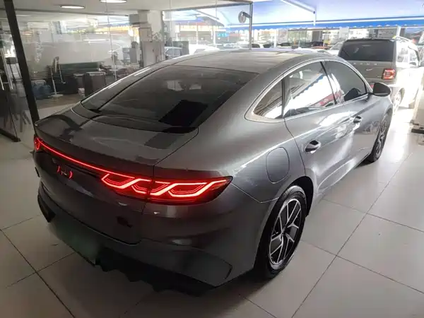 BYD Qin L 2024