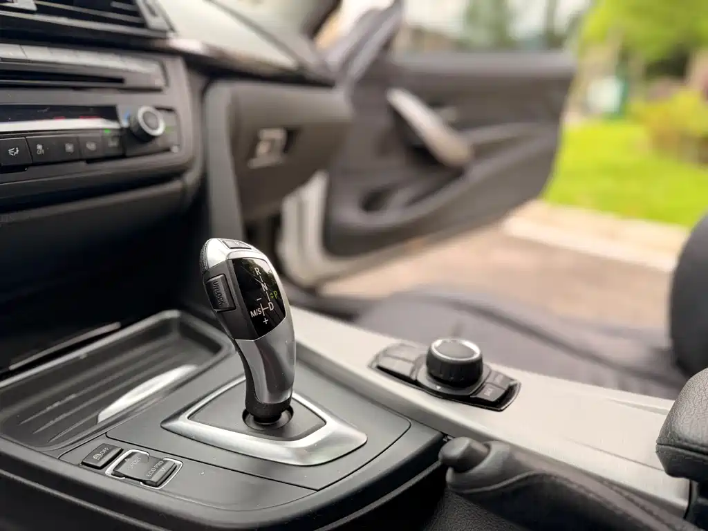 BMW 4 Series 2015 — фото 14