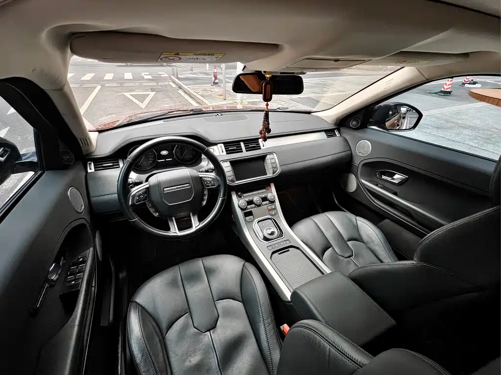 Land Rover Evoque 2015 — фото 12