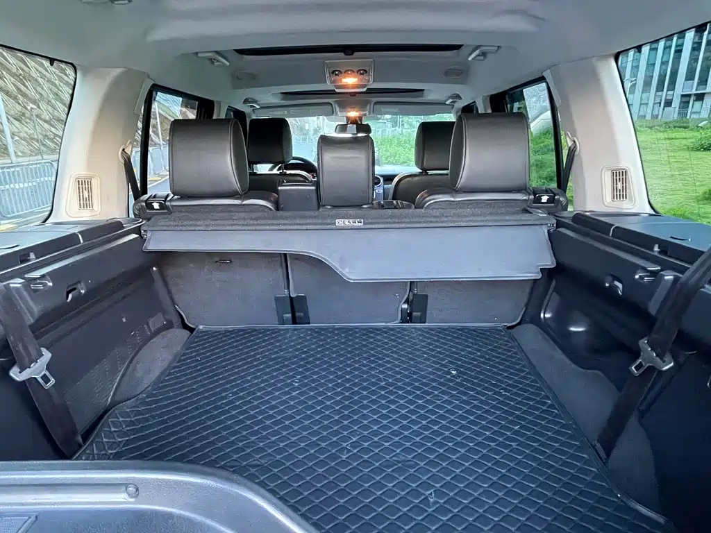 Land Rover Discovery 2013 — фото 14