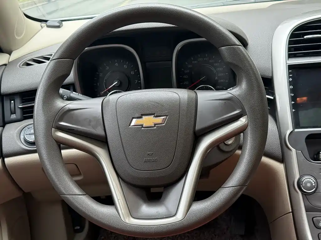 Chevrolet Malibu 2014 — фото 10