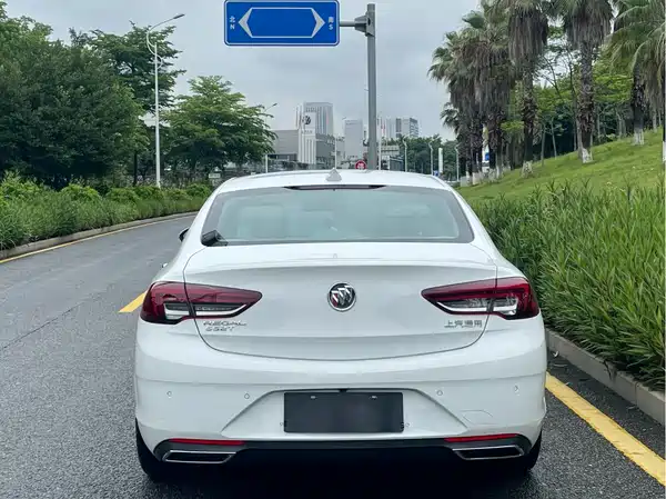 Buick Regal 2021