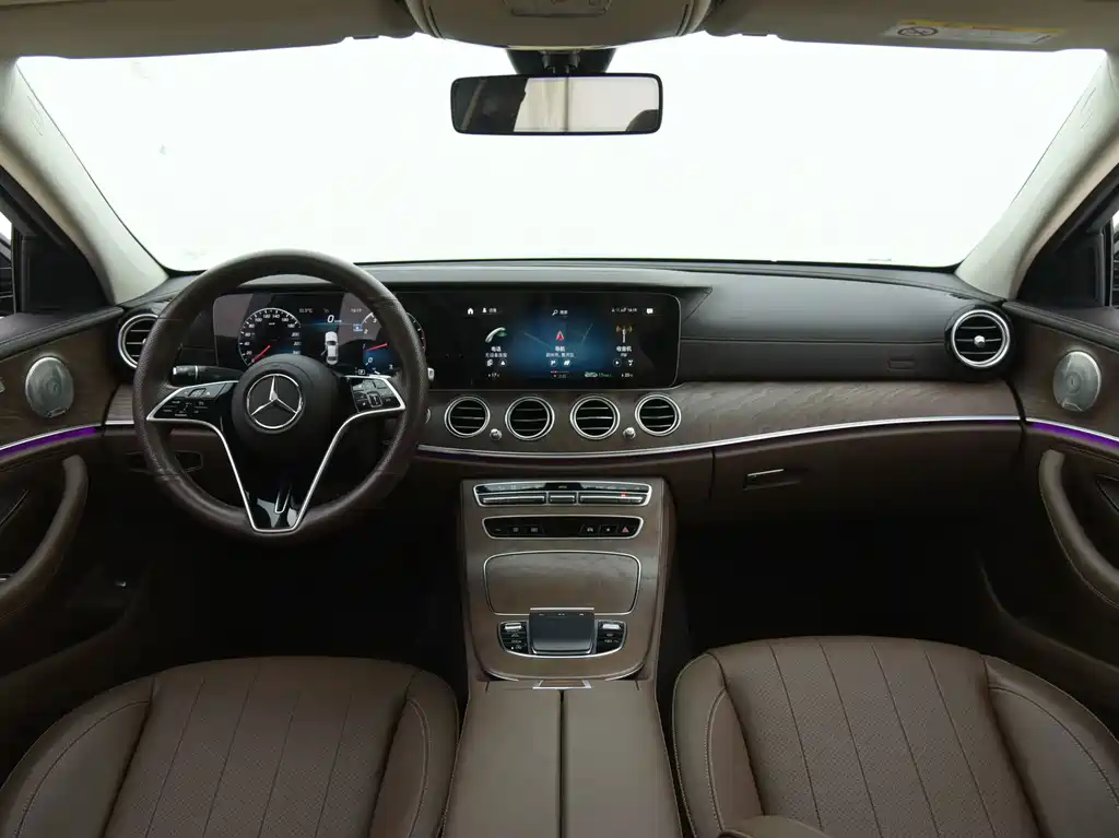 Mercedes-Benz E-Class 2022 — фото 14