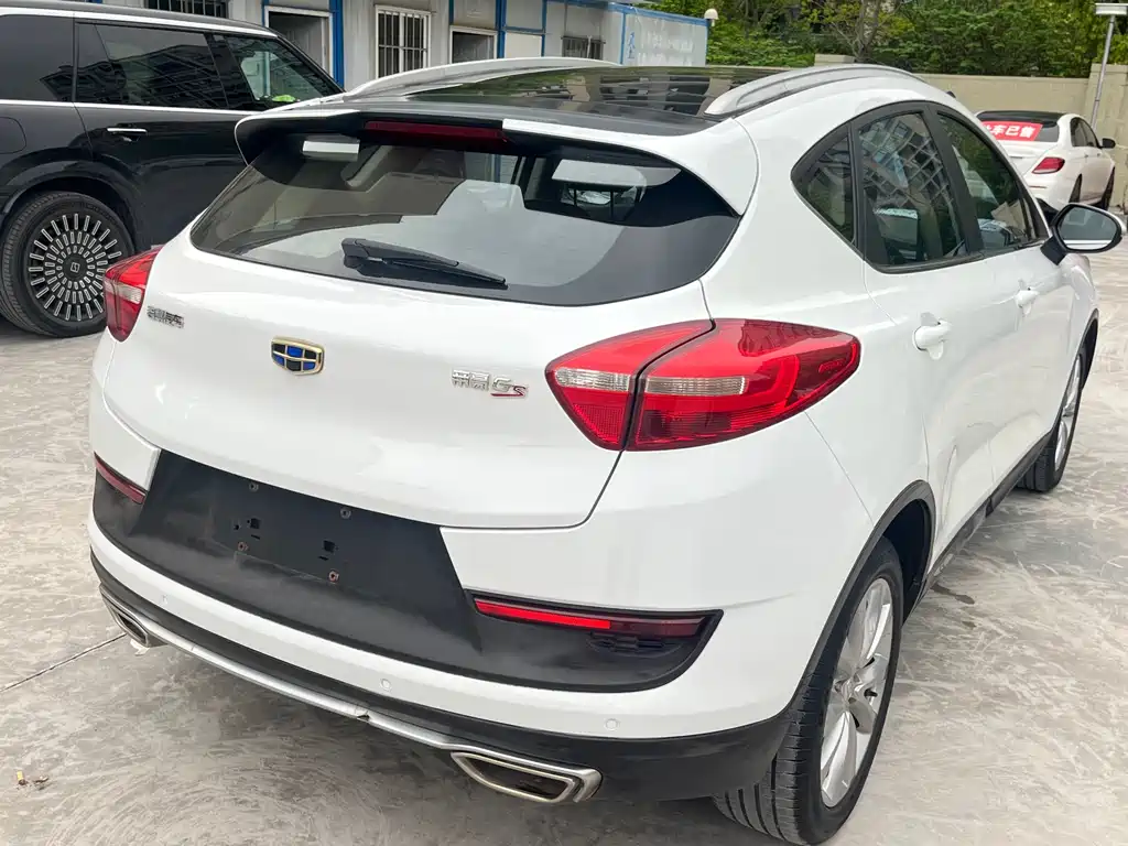Geely Emgrand GS 2017 — фото 7