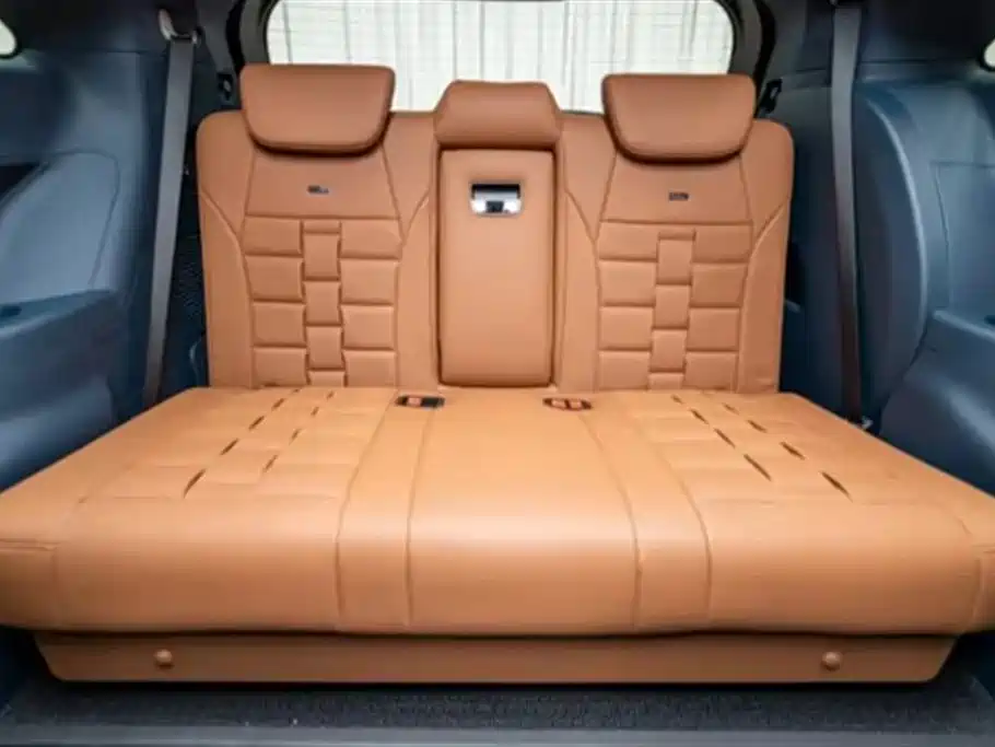 Toyota Granvia — фото 32