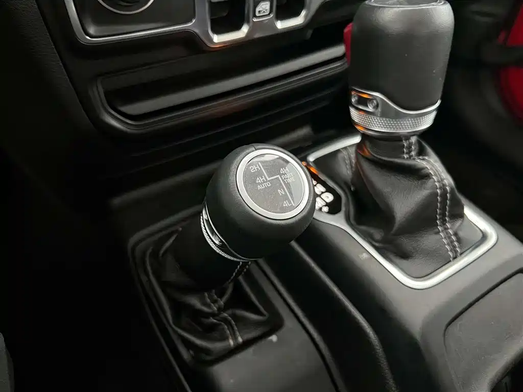 Jeep Gladiator 2023 — фото 19