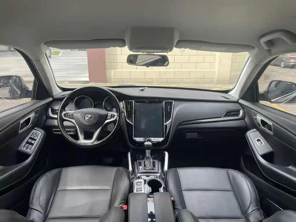 Zotye SR7 2018 — фото 10