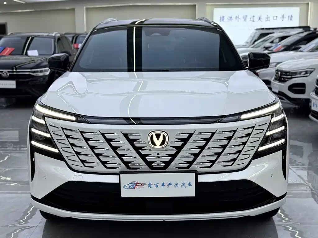 Changan CS75 PLUS 2025 — фото 2