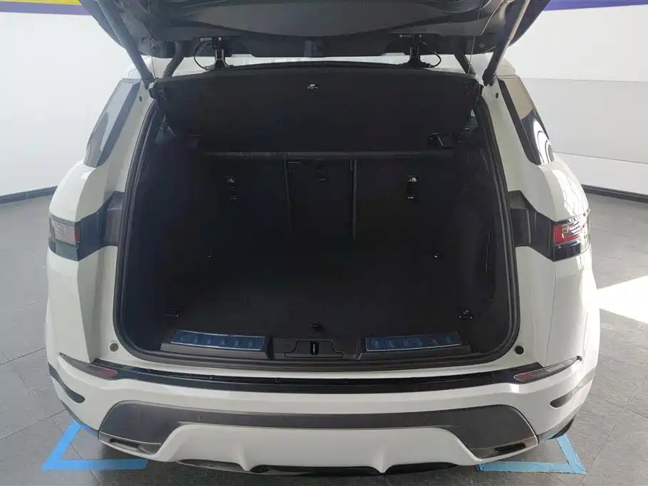 Land Rover Evoque 2021 — фото 4