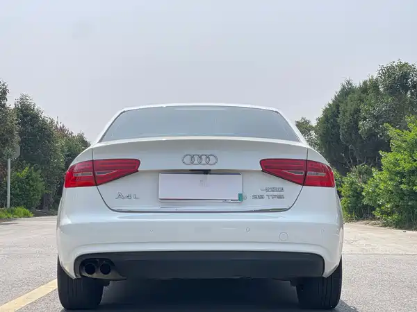 Audi A4L 2013