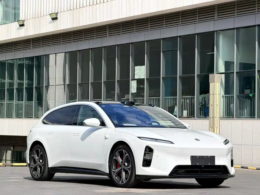 NIO ET5T 2025