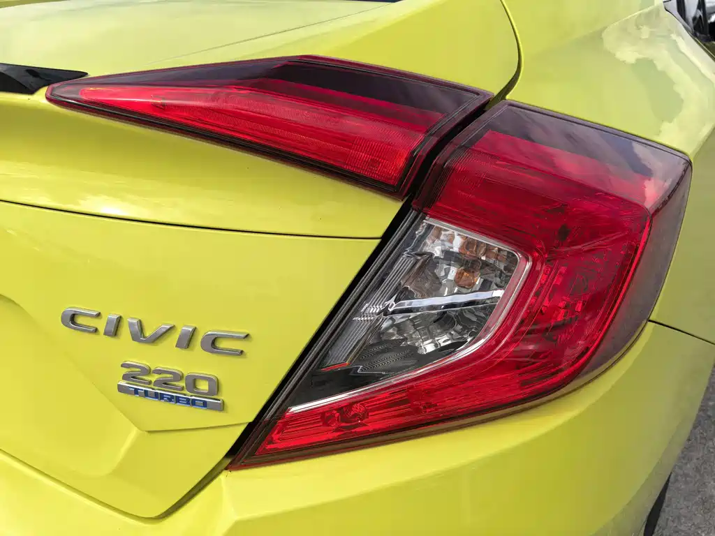 Honda Civic 2019 — фото 16