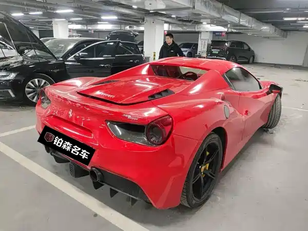 Ferrari 488 2019