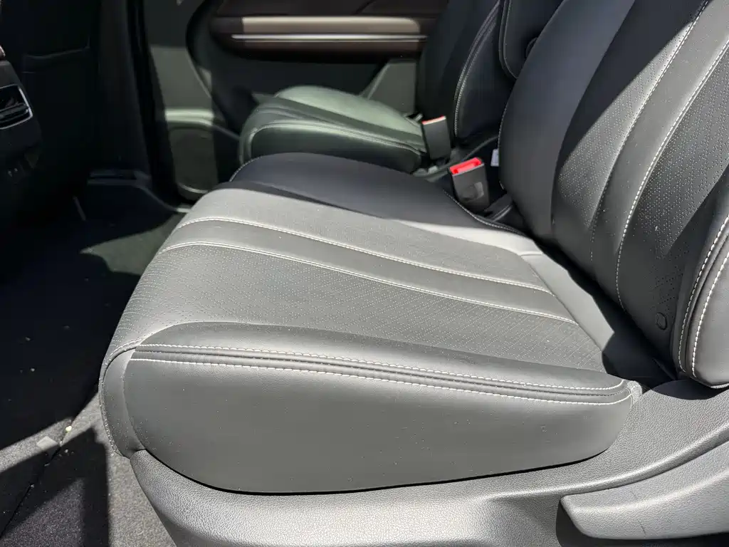 GAC Trumpchi M6 2022 — фото 11