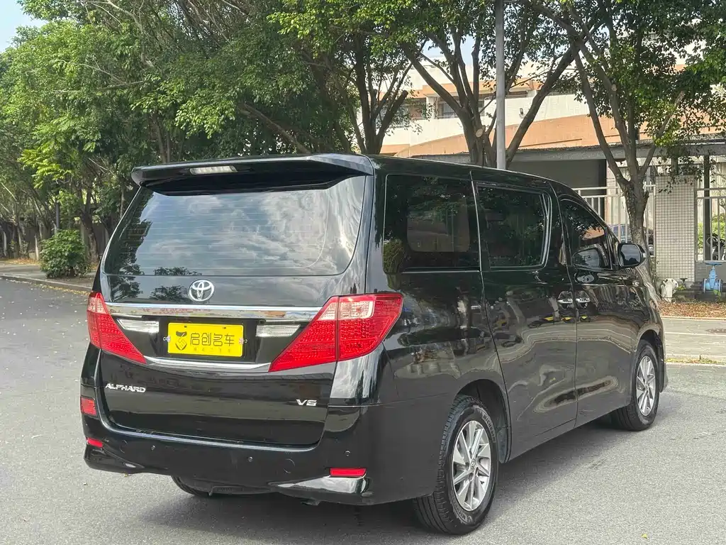 Toyota Alphard 2014 — фото 6