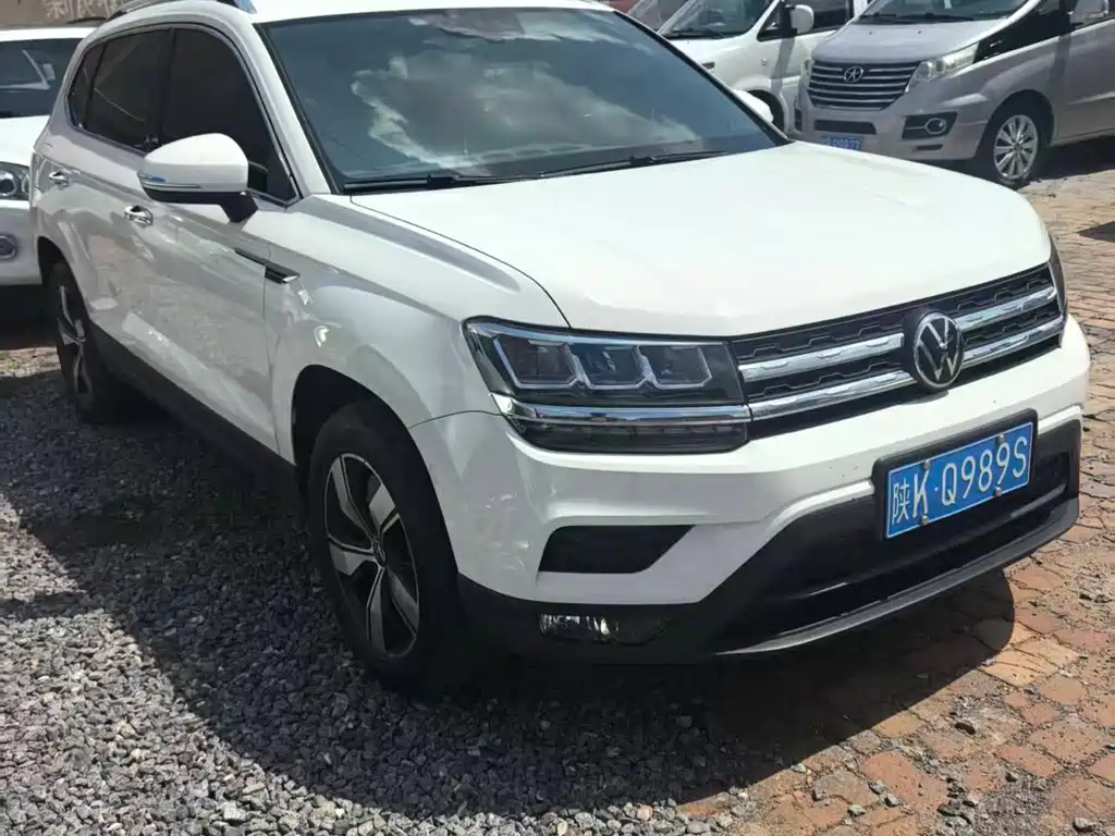 Volkswagen Tharu 2022