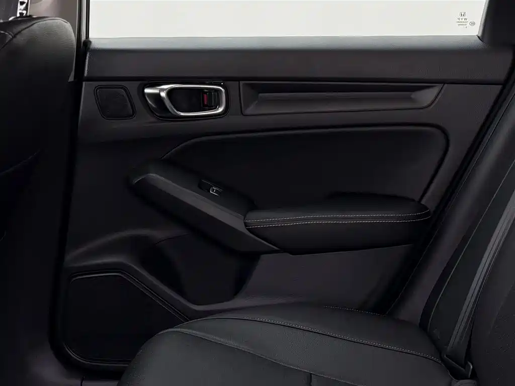 Honda Civic 2023 — фото 27