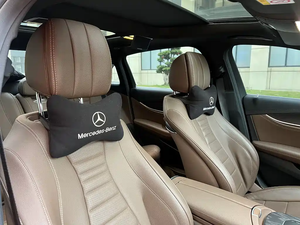 Mercedes-Benz E-Class 2020 — фото 13