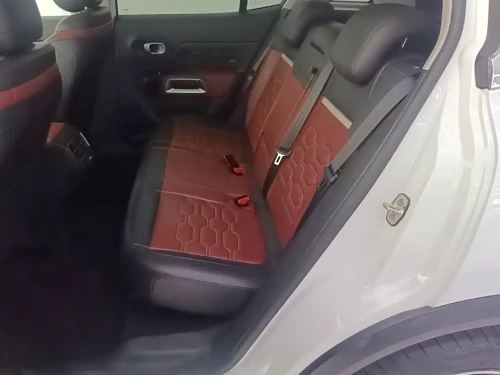 Citroën C5 Aircross 2018 — фото 17