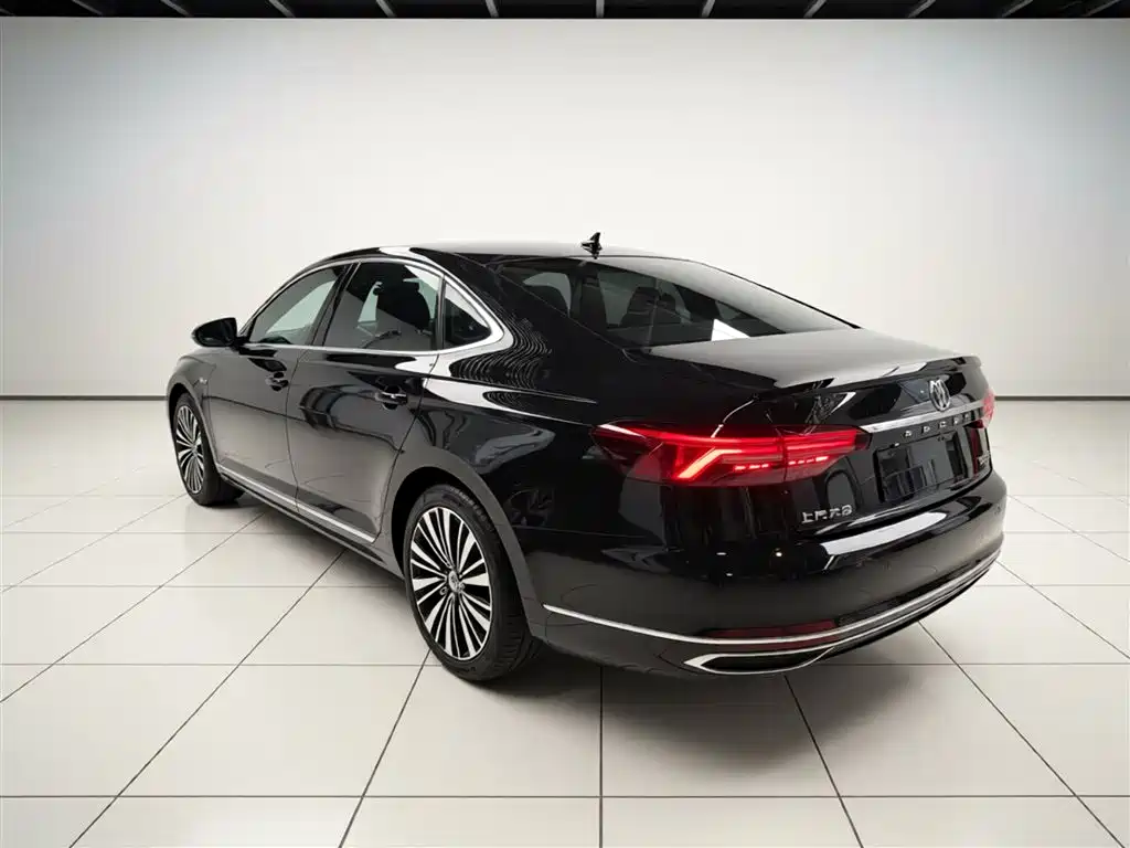 Volkswagen Passat 2020 — фото 23