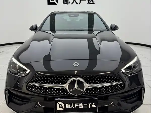 Mercedes-Benz C-Class 2024