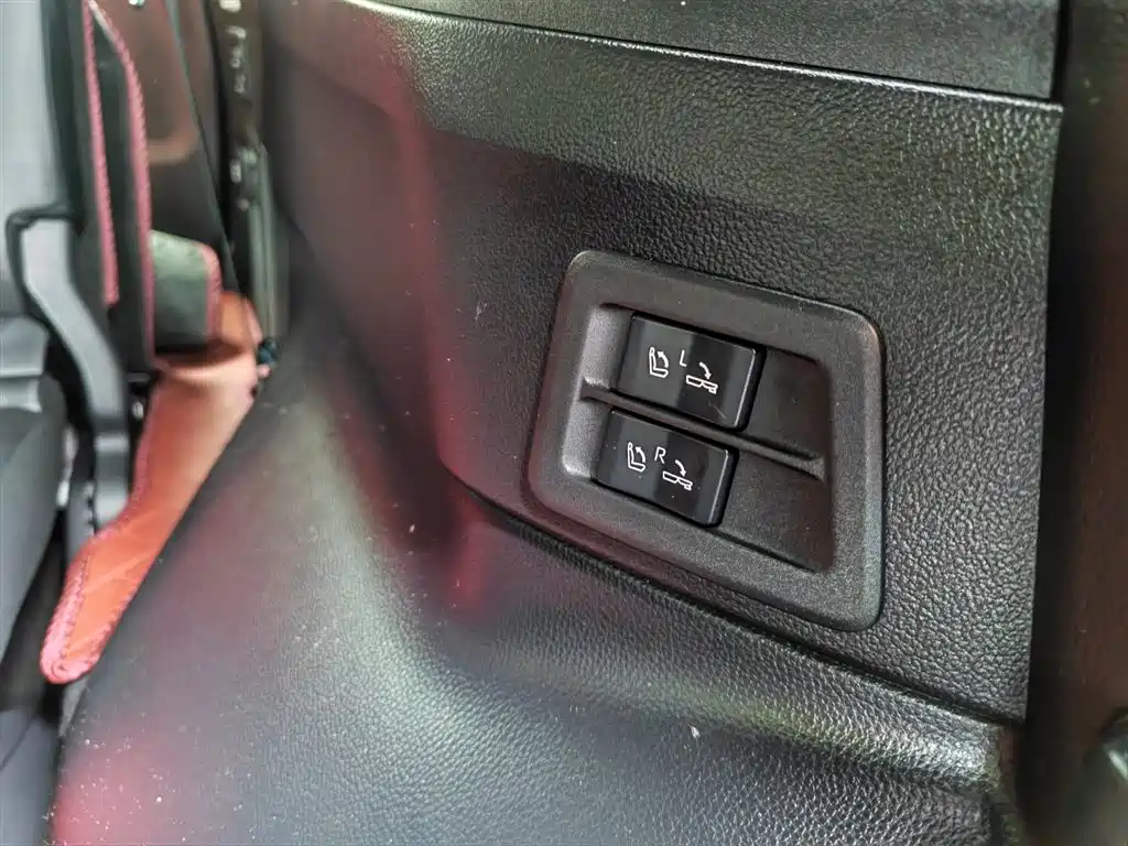 Toyota Land Cruiser 2024 — фото 11