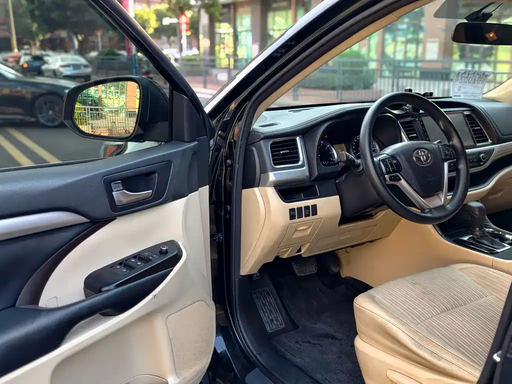 Toyota Highlander 2019 — фото 14