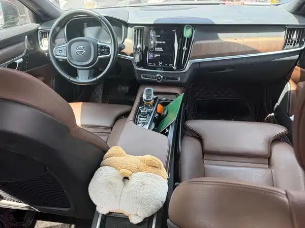 Volvo S90 2021