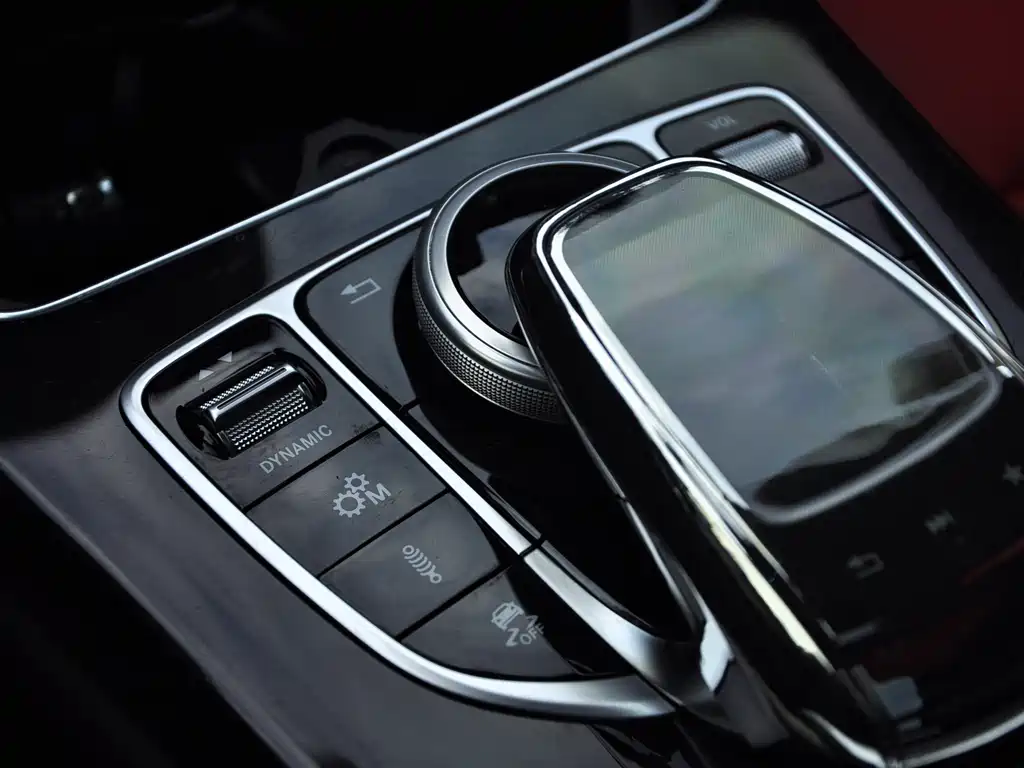 Mercedes-Benz C-Class AMG 2018 — фото 11