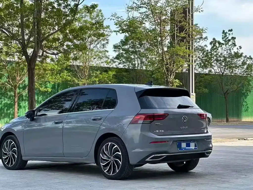 Volkswagen Golf 2022