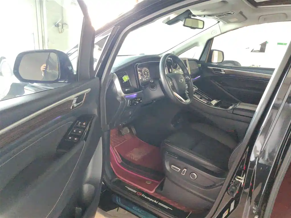 GAC Motor Trumpchi M8 2021 — фото 12