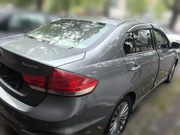 Suzuki Qiyue 2015