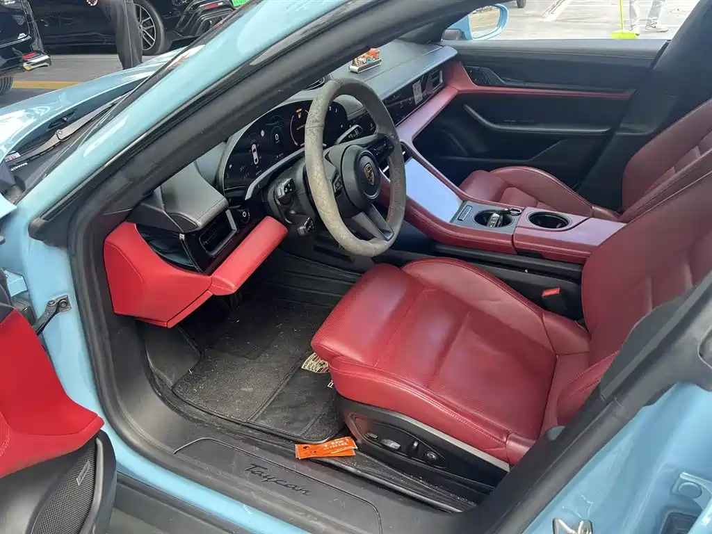 Porsche Taycan 2021