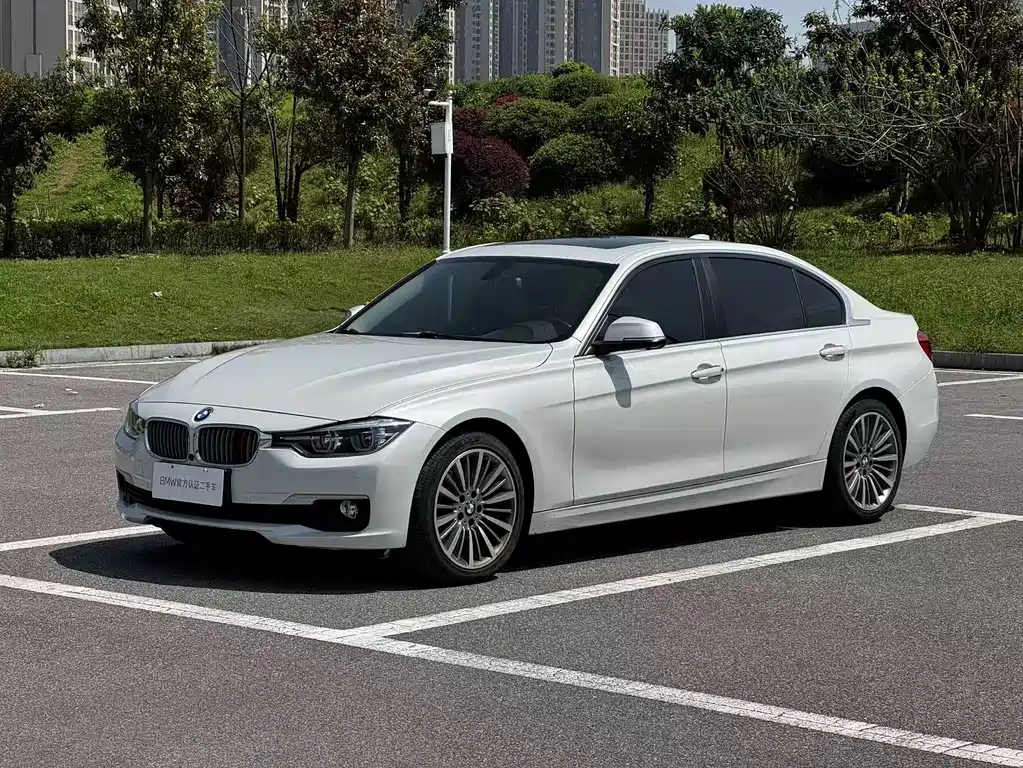 BMW 3 Series 2019 — фото 1
